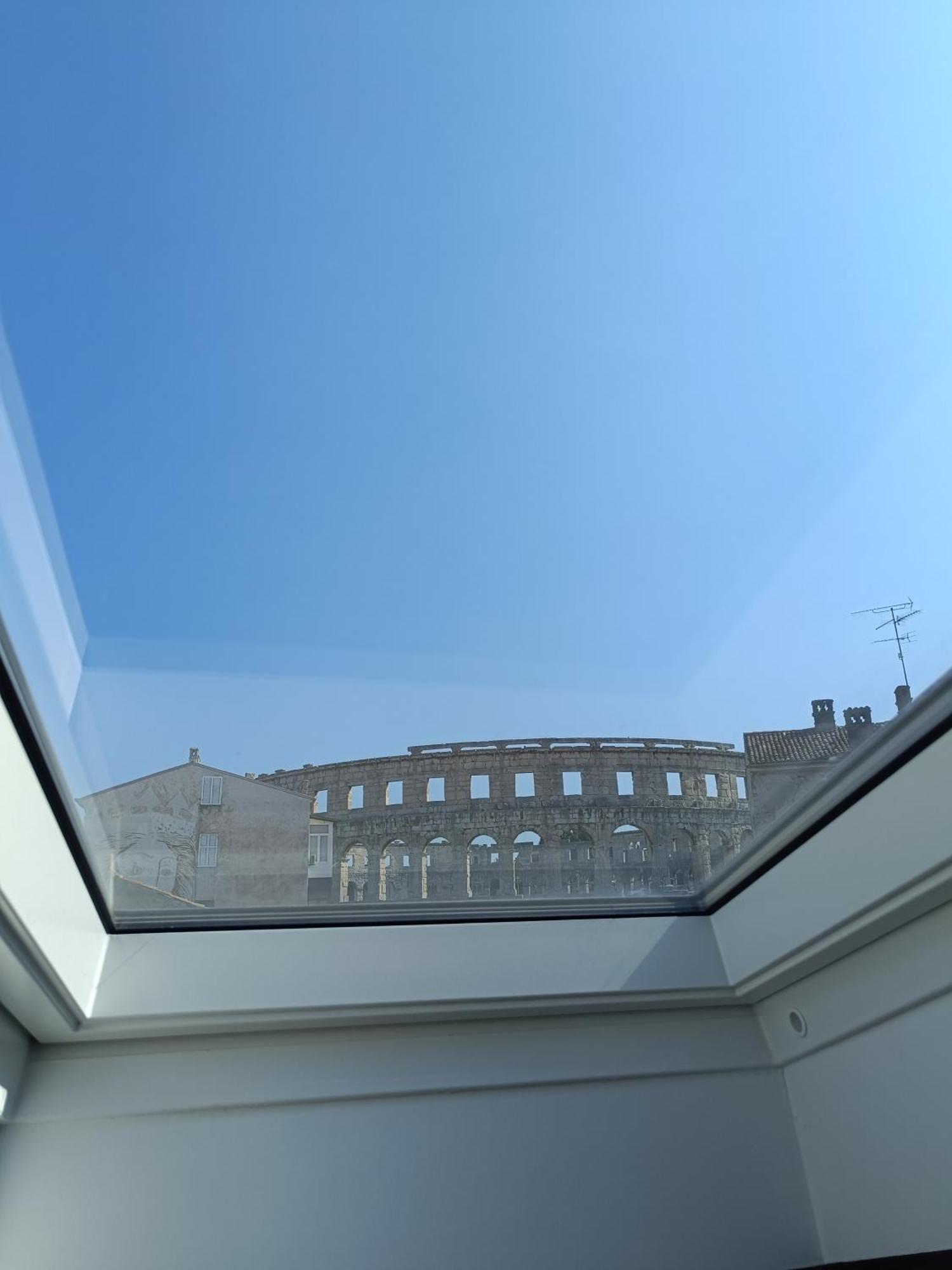 D&a Amphitheatre Premium With Free Parking *